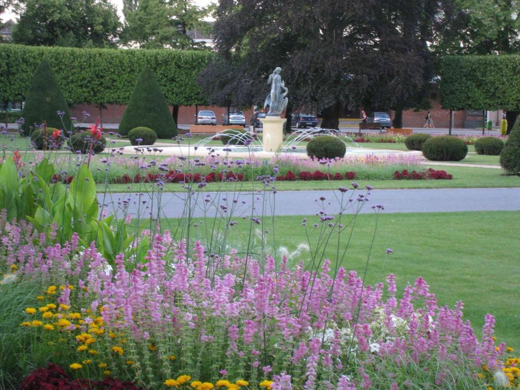 Lazensky Hotel Park Poděbrady Kültér fotó